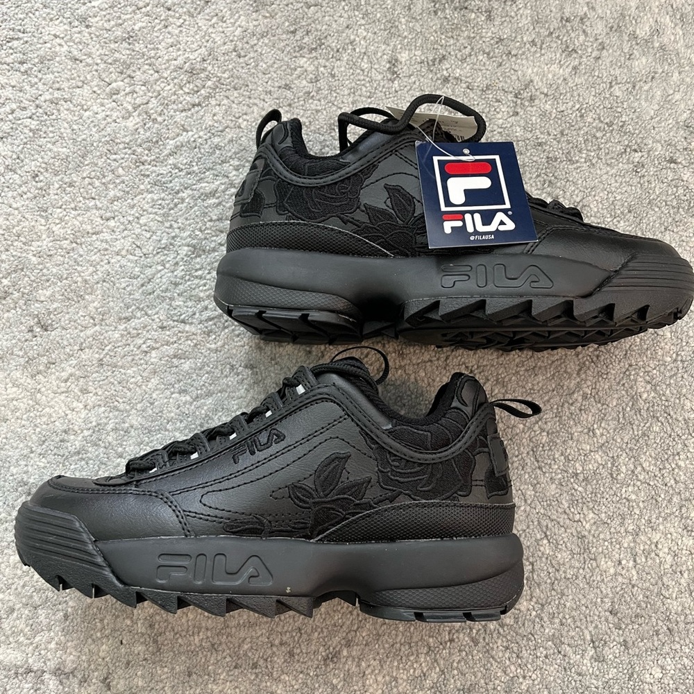 Rare Black Lace - FILA DISRUPTOR Women. Brand New with Tags. US size 6.